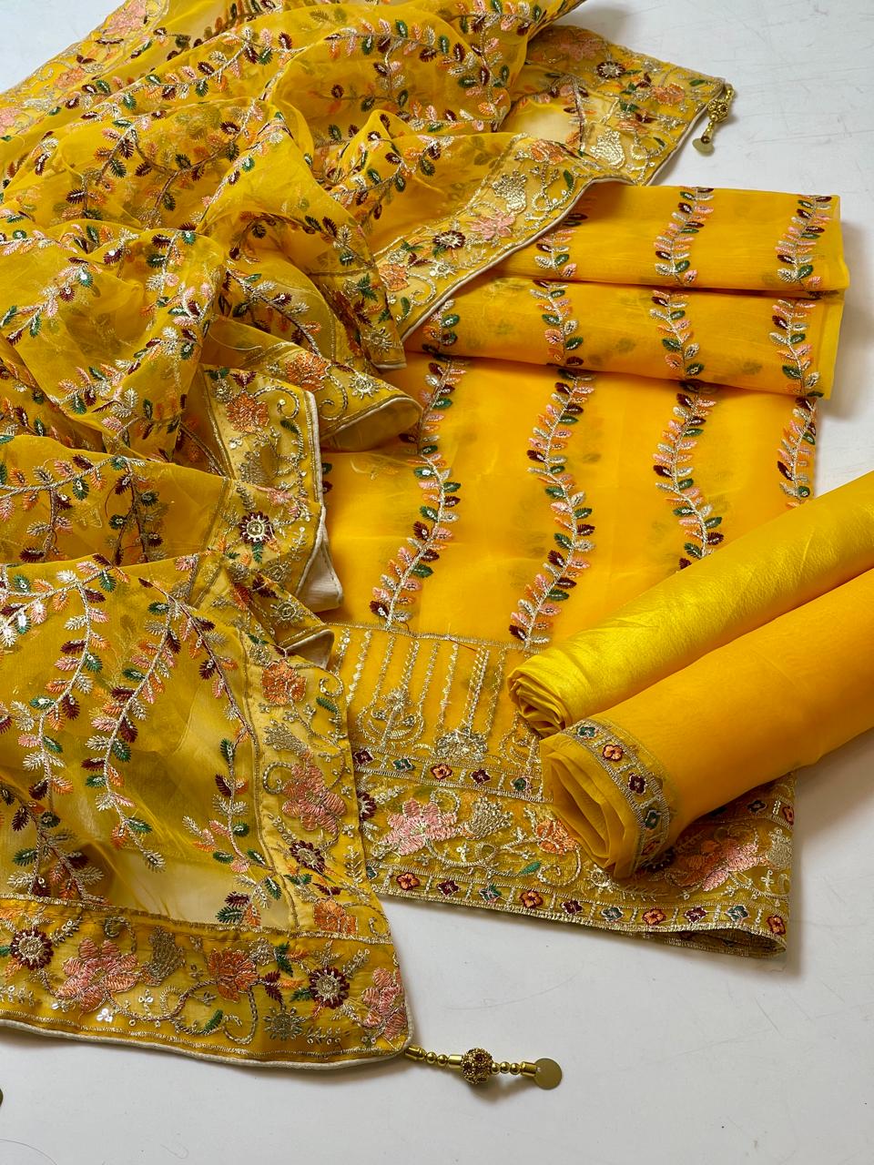 Most Demanded Organza Suit (3-Pc) – Jaali & Sprite Work